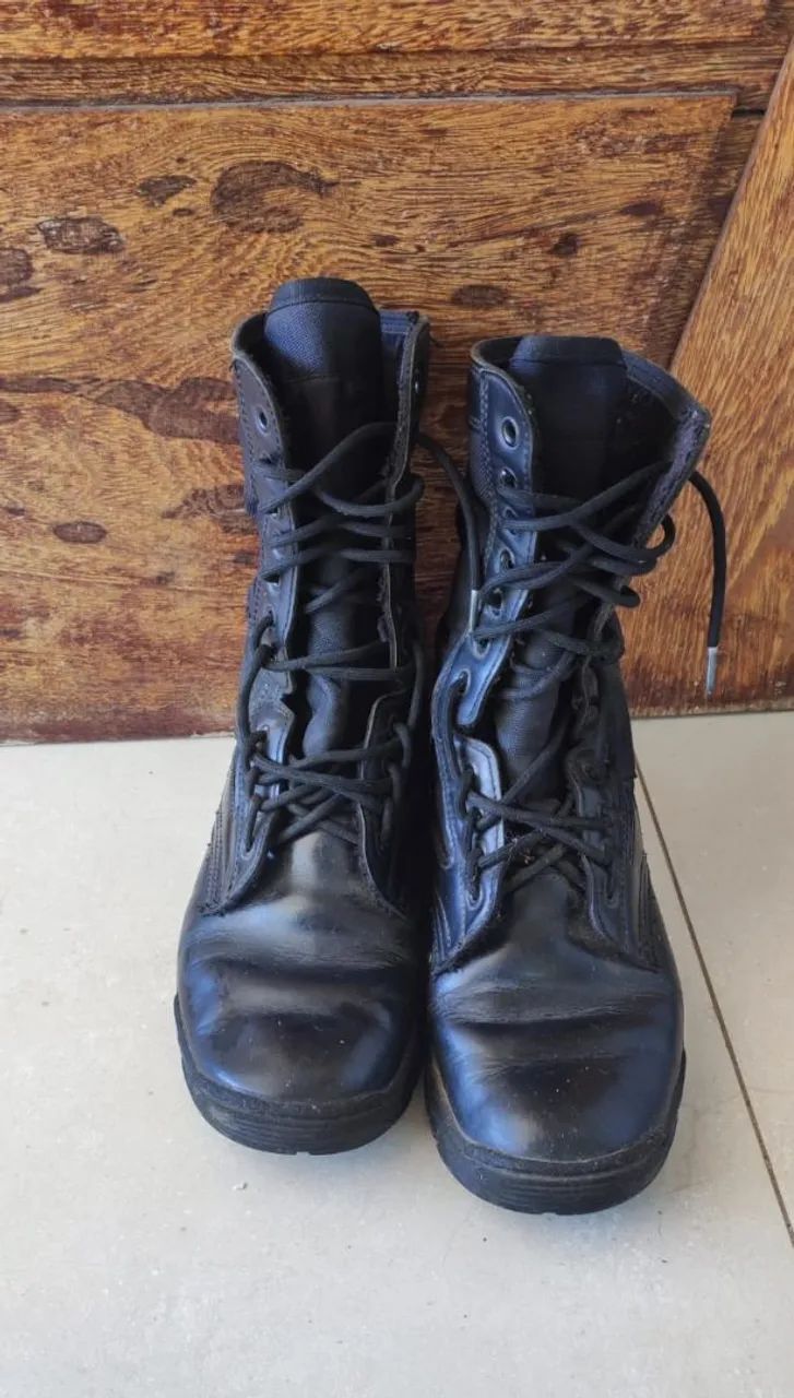 Coturno militar