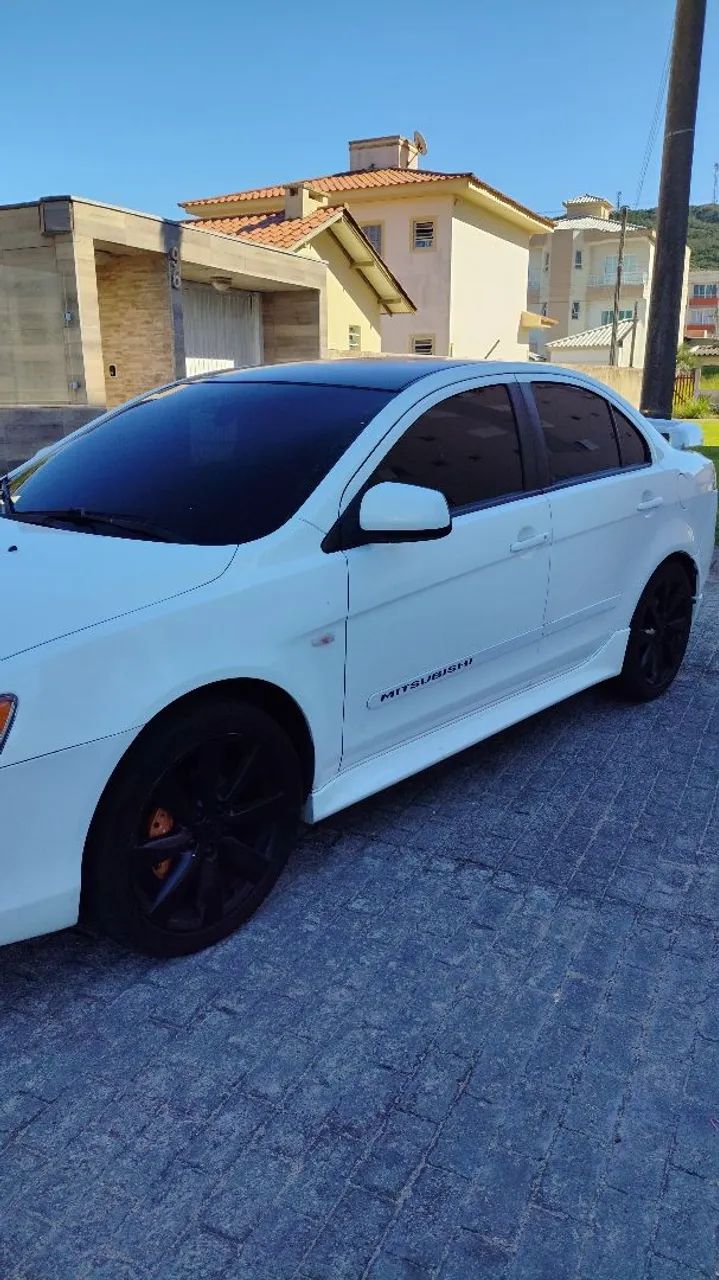 Mitsubishi Lancer 2.0 16V 160cv Aut. 2013 - Foto 2