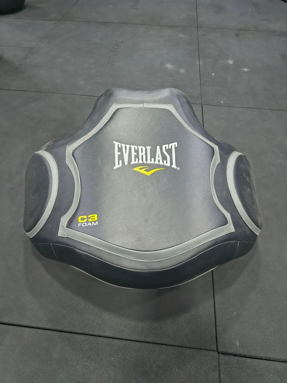 Protetor Tórax profissional Everlast Boxe e muay Thai 