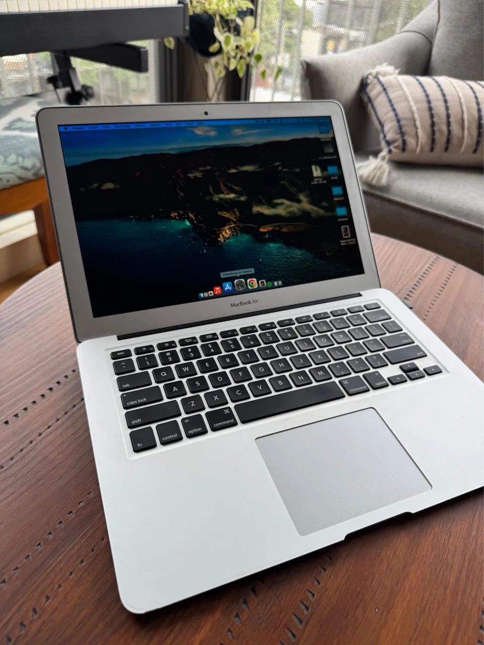 MacBook Air 13? Mid 2013 | 4GB | 128GB | bateria boa + marcas de