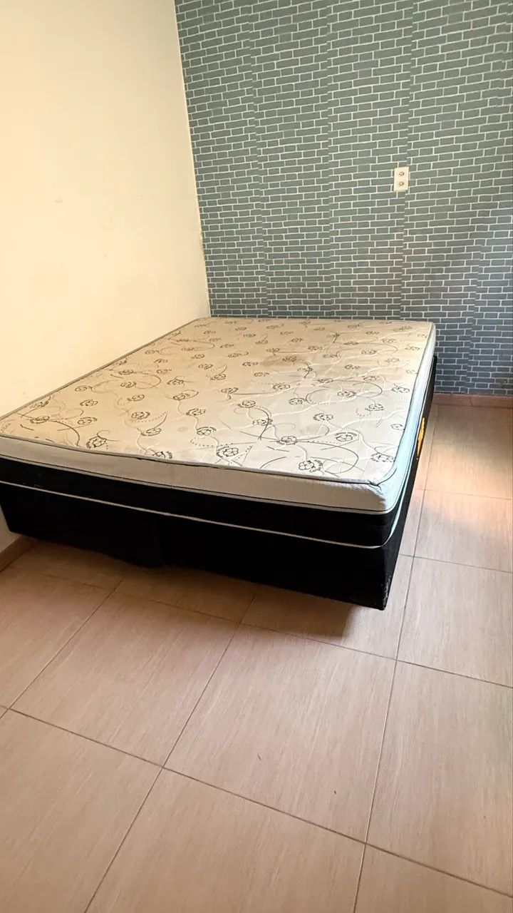Cama queen pouco usada  - Foto 2