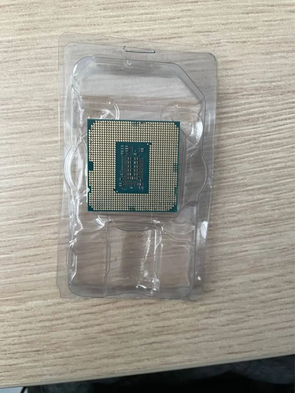 Processador Intel Core i3-10100 LGA 1200 (Com Vídeo Integrado UHD 630) - Foto 2