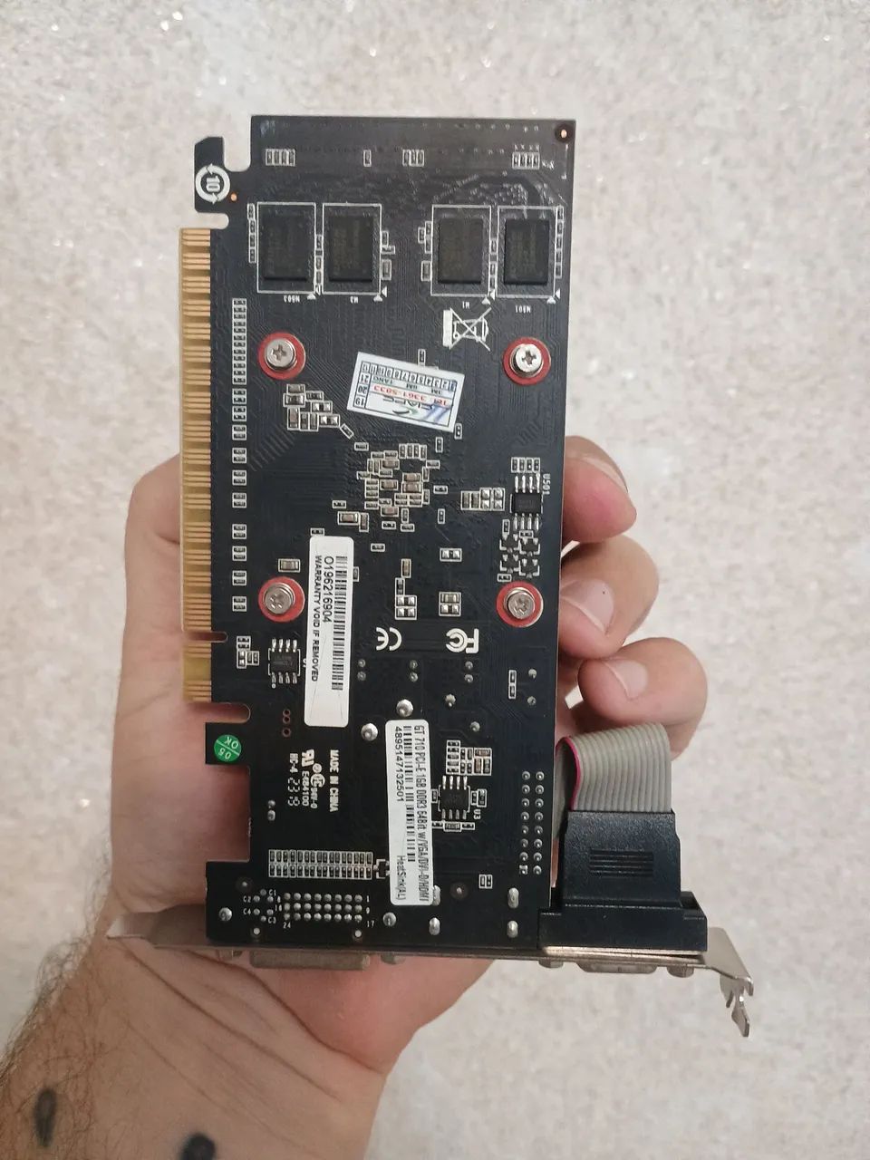 GT 710 1GB extremamente conservada  - Foto 2