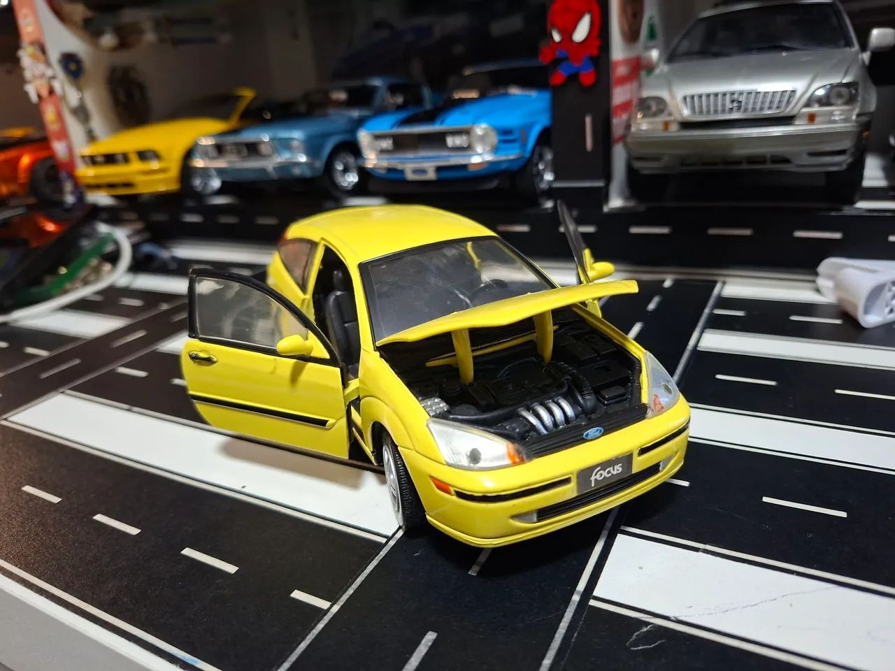 Miniatura Ford Focus escala 1/24. - Foto 2