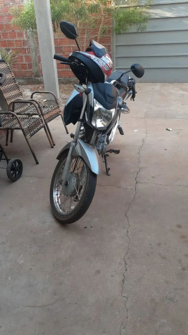 Vendo moto 2016