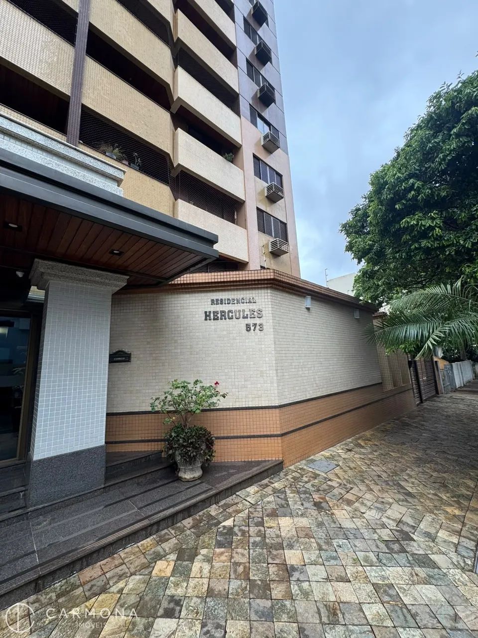 APARTAMENTO À VENDA ZONA 07 NO EDIFÍCIO HÉRCULES - MARINGÁ-PR. - Foto 2