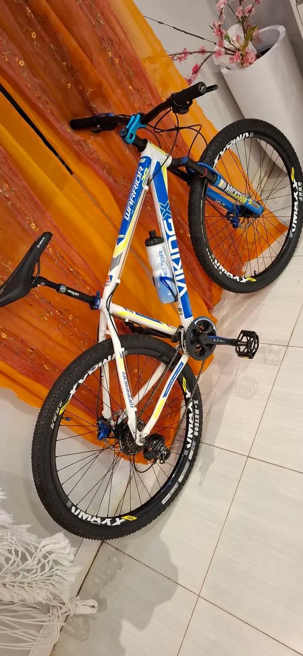 Bicicleta esportiva MTB Downhill - Foto 3