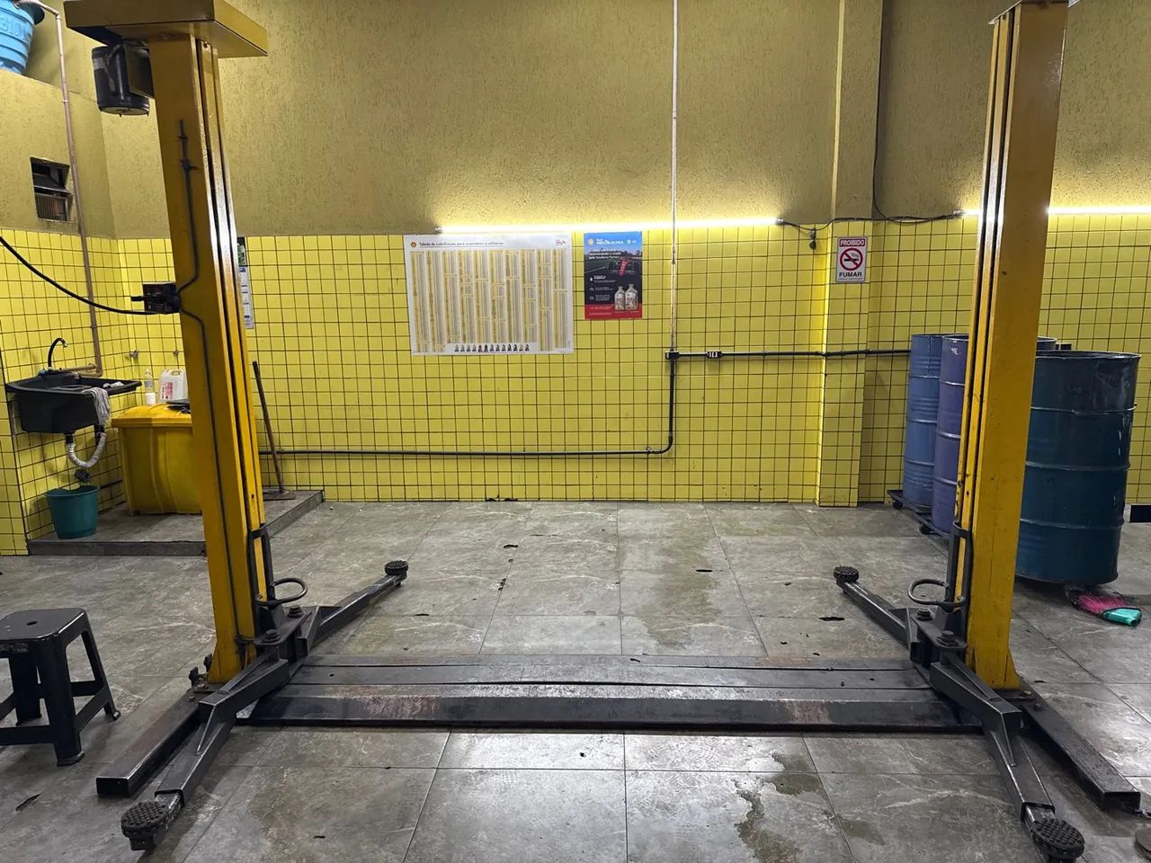 Elevador 2500kg