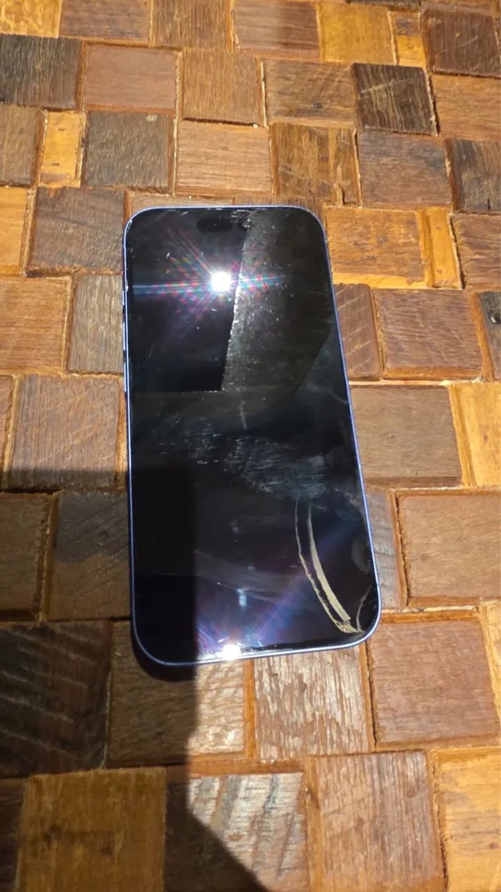 iPhone 16 azul - Foto 3