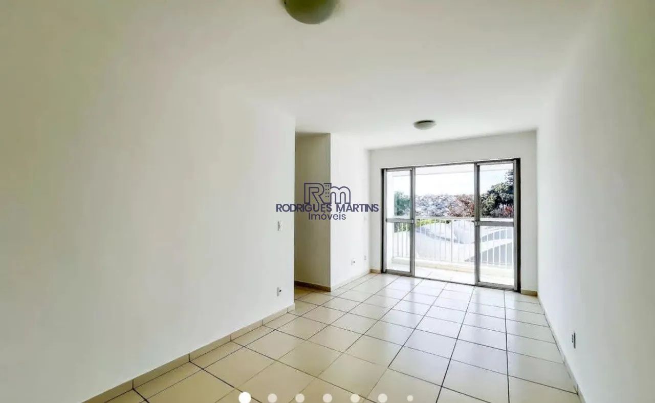 Apartamento com elevador à venda no Caiçara