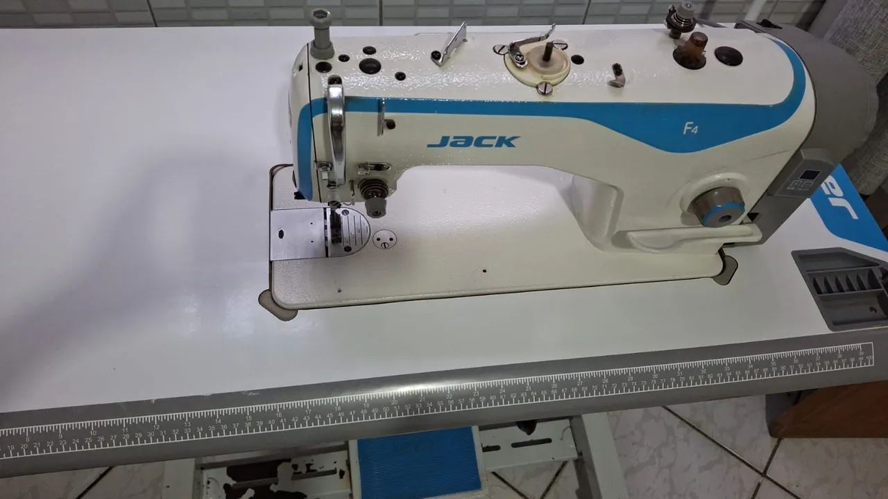 Máquina de Costura Elétrica  - Foto 2
