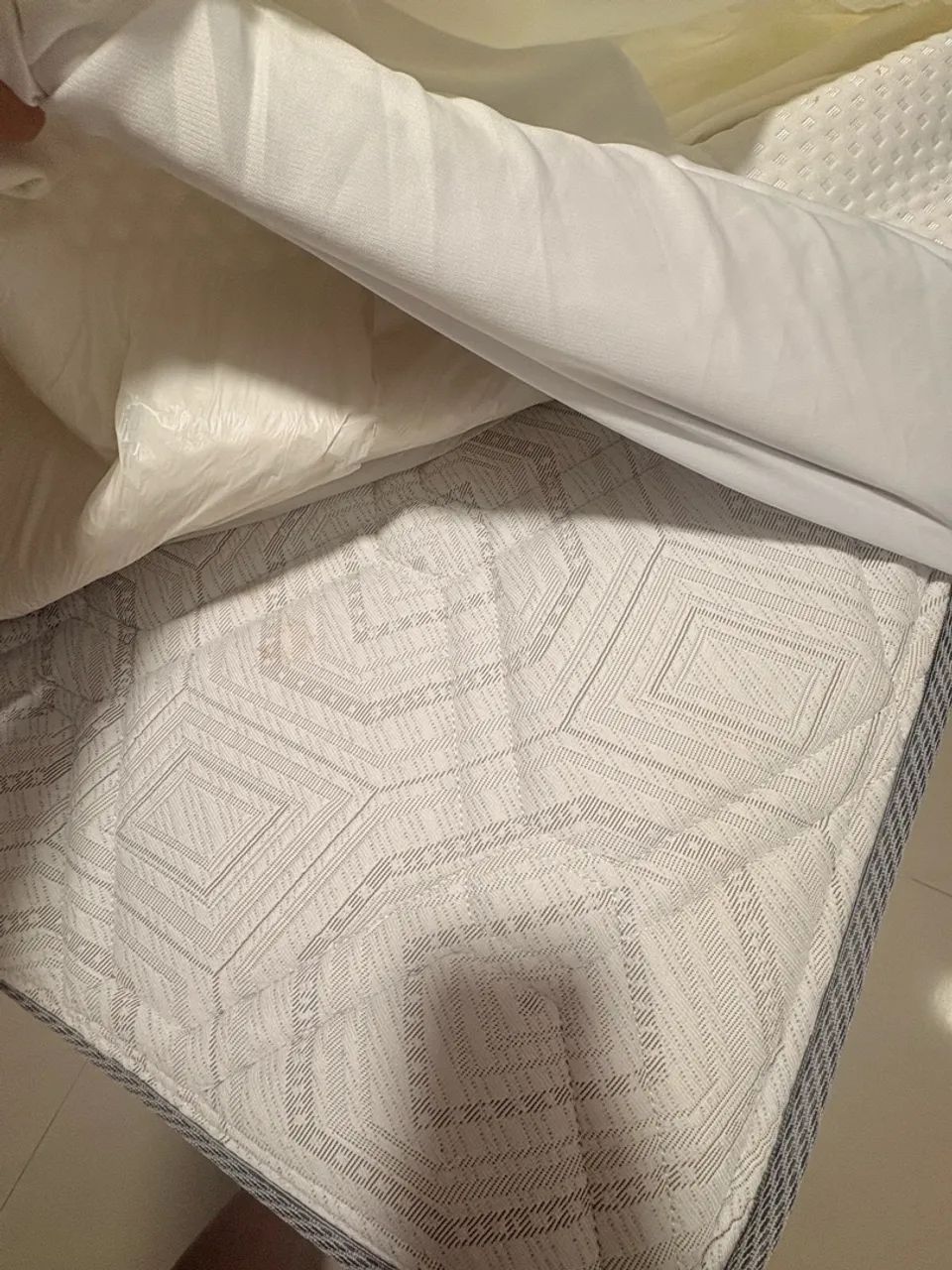 Cama casal queen (base e colchão) - Foto 3