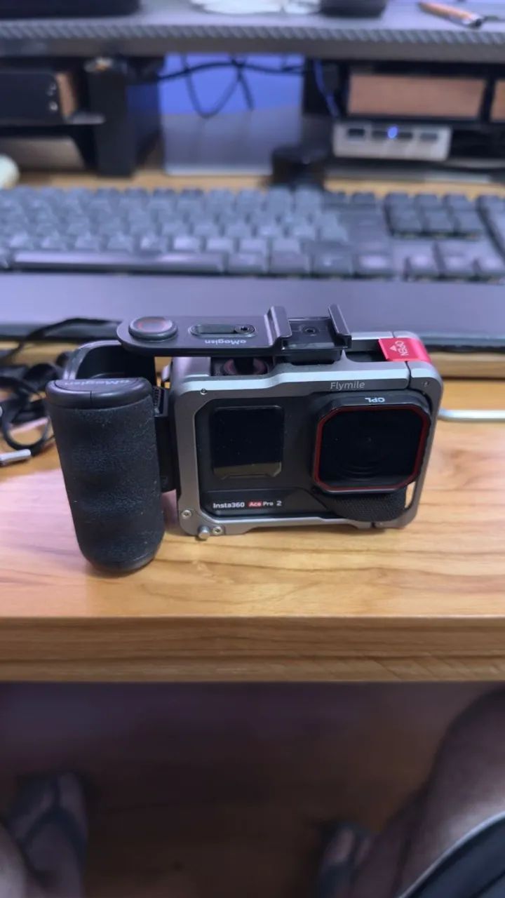 Xplorer Grip Kit - Ace Pro 2  - Insta360 - Foto 2