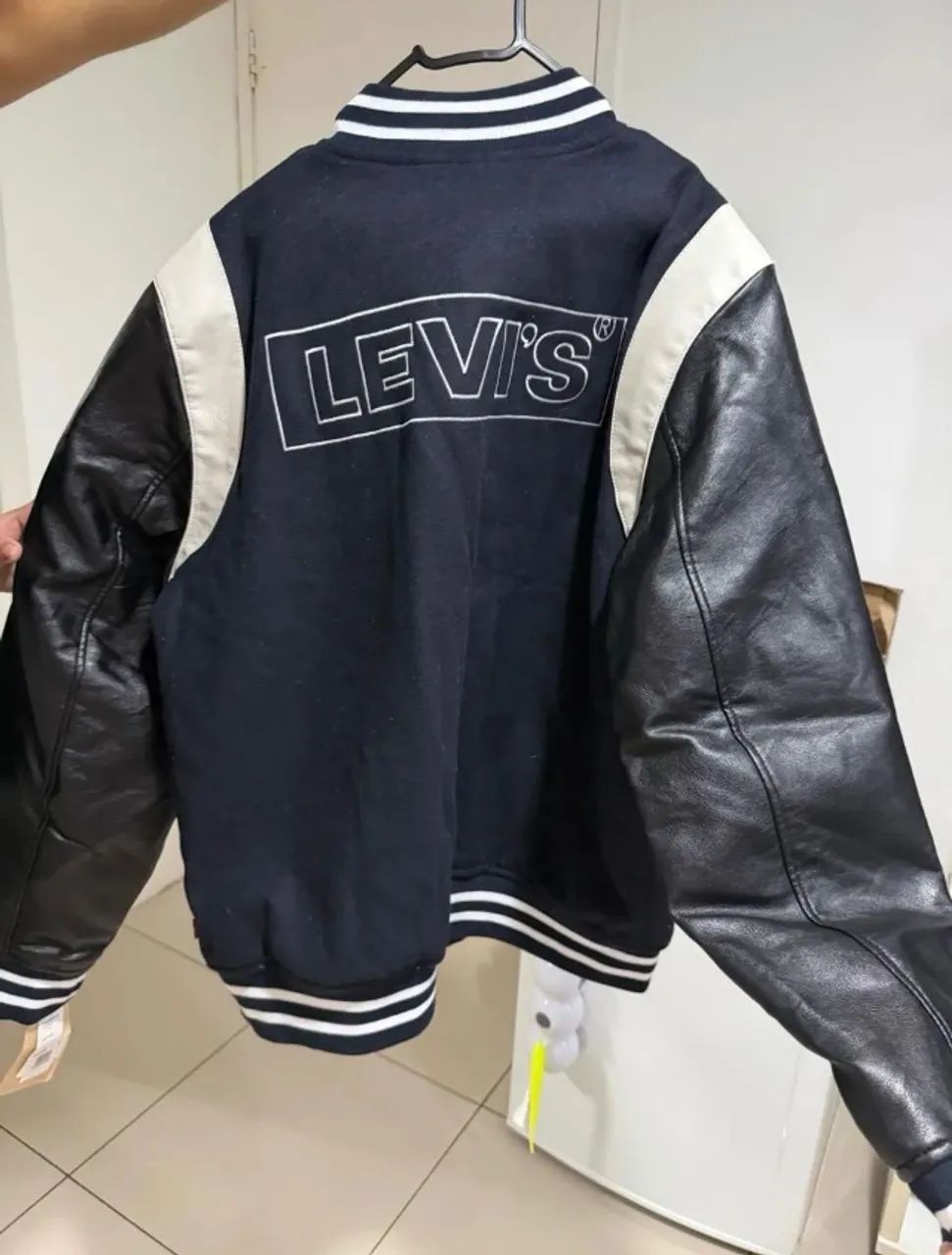 Jaqueta LEVIS TAM. GG - NOVA