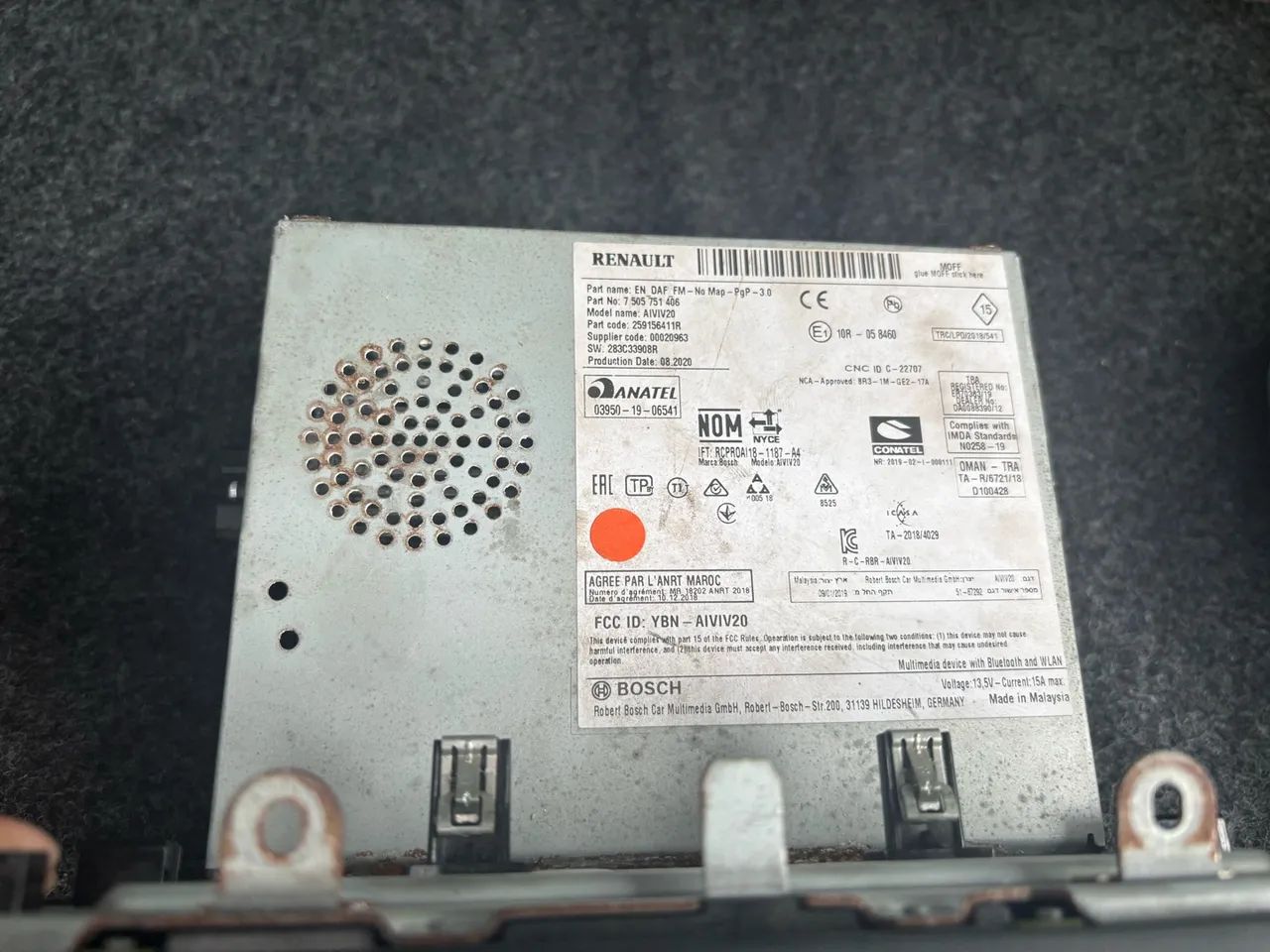 Kit multimídia Renault, muito nova  - Foto 4