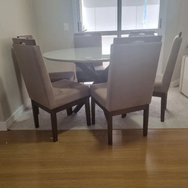 Mesa de jantar 6 lugares em madeira - Foto 4