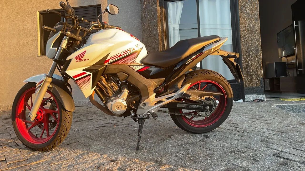 CB Honda - Foto 2