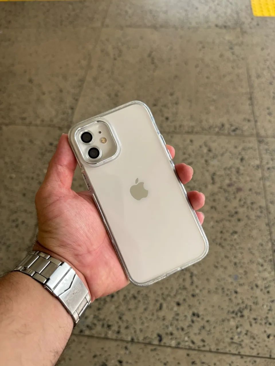 iPhone 12 128 GB Branco - Foto 2