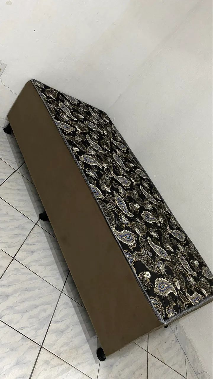 Cama de solteiro nova