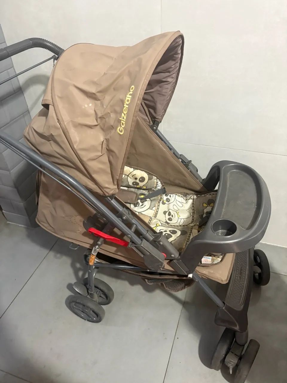 Carrinho de bebê e banheira - Foto 2