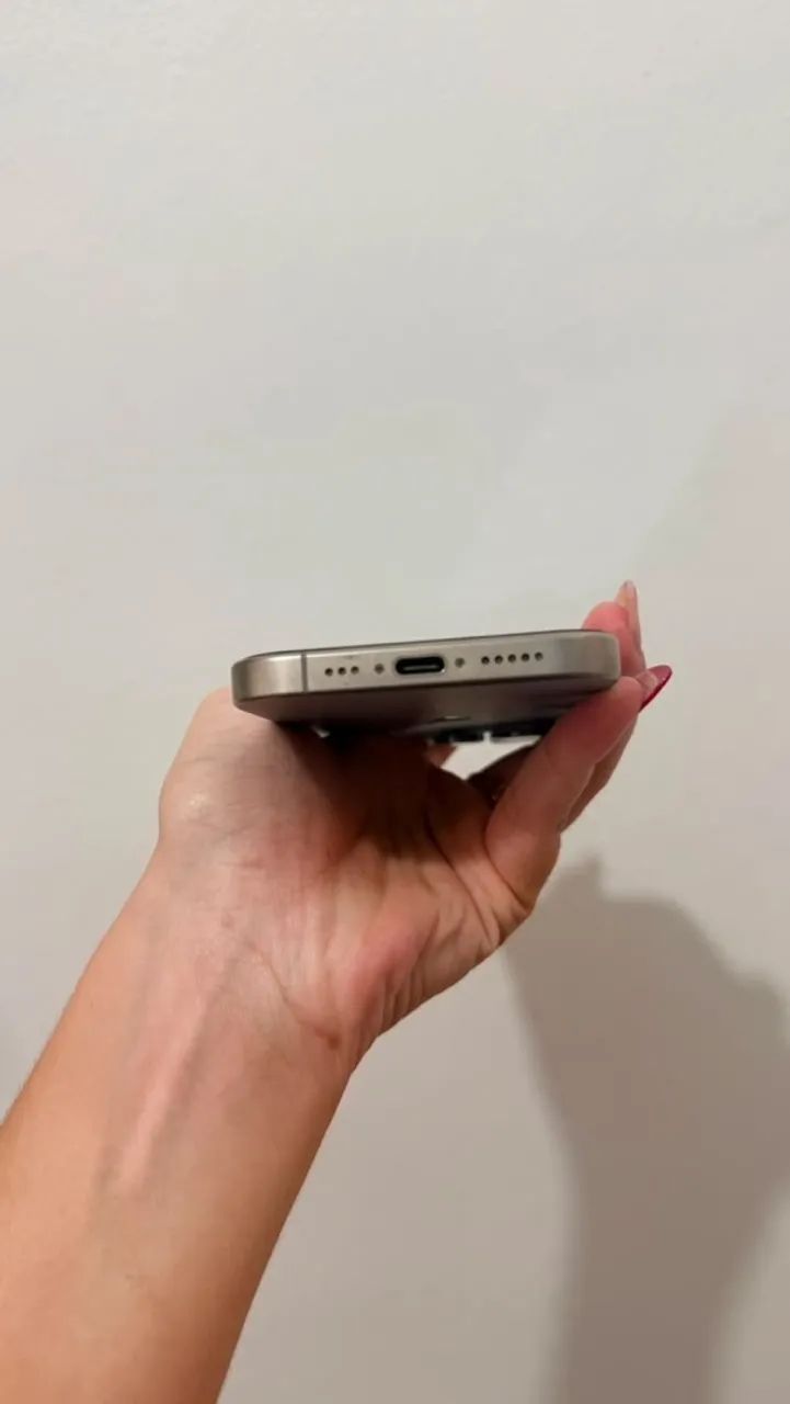 iPhone 15 Pro 128 gigas - Foto 2