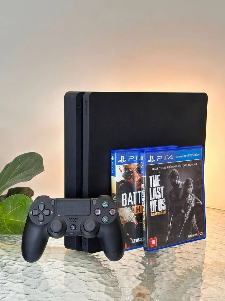 Ps4 slim 1 terá (2 jogos a sua escolha)