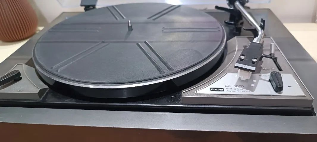 Toca disco CCE BD-5000 - Foto 3