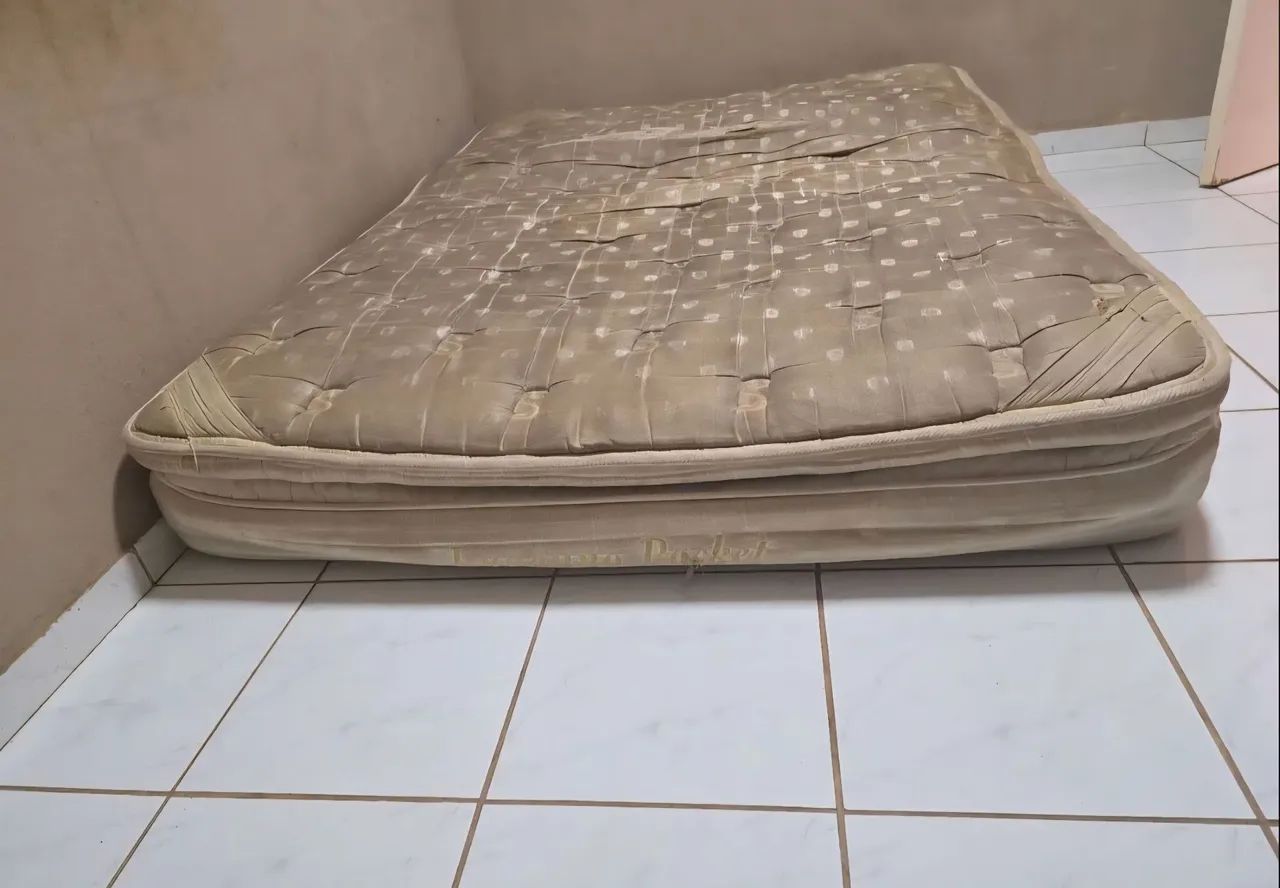 Cama box de casal + colchão de molas ensacadas - R$300 - Foto 5