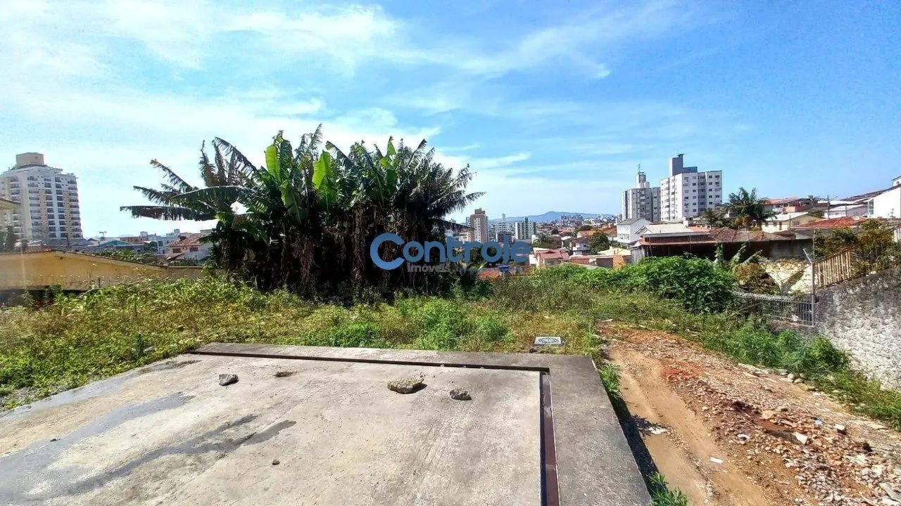 Terreno no bairro Barreiros, São José/SC!