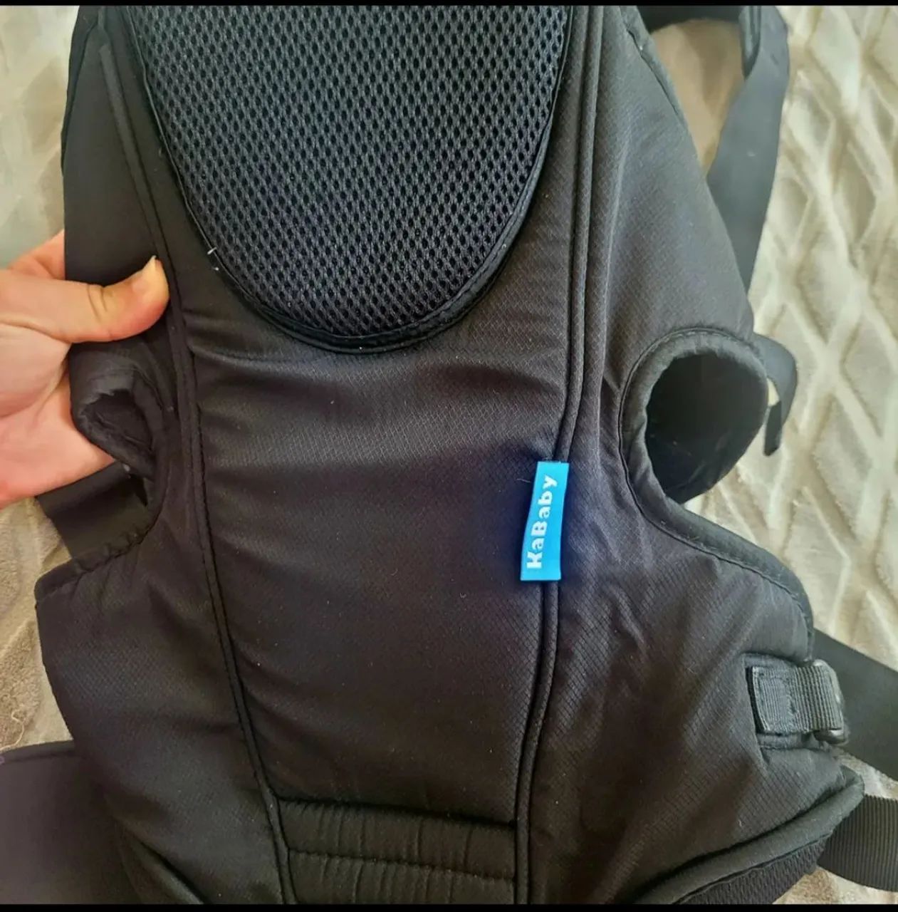 Canguru kababy preto ergonômico  - Foto 4