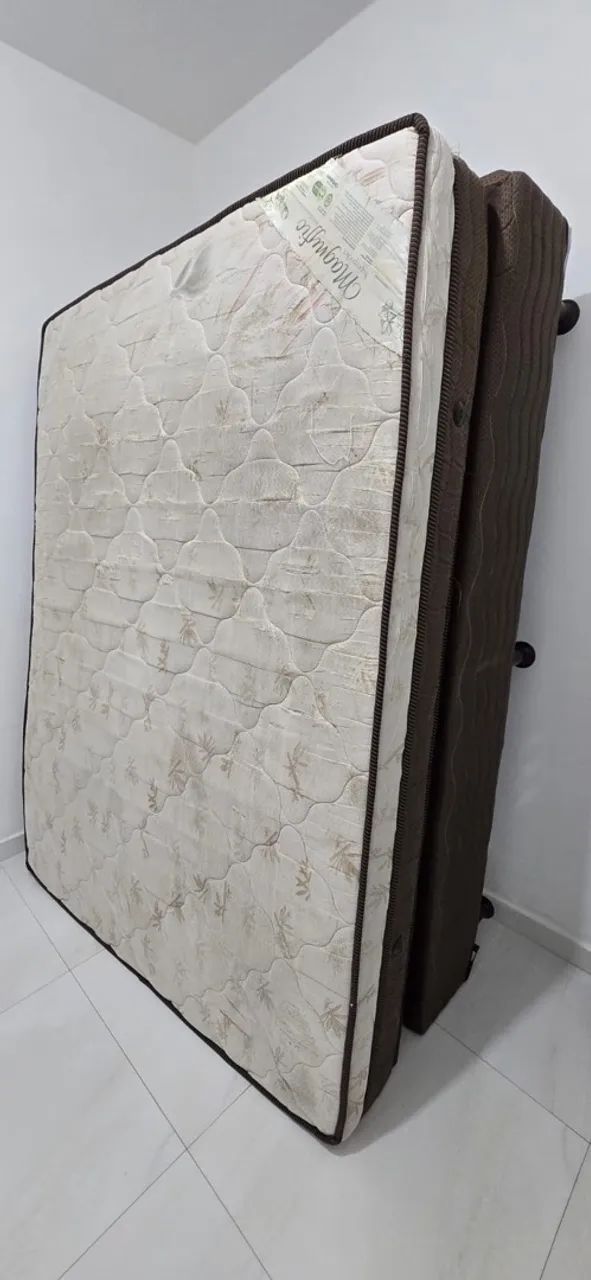 Cama + colchão casal 