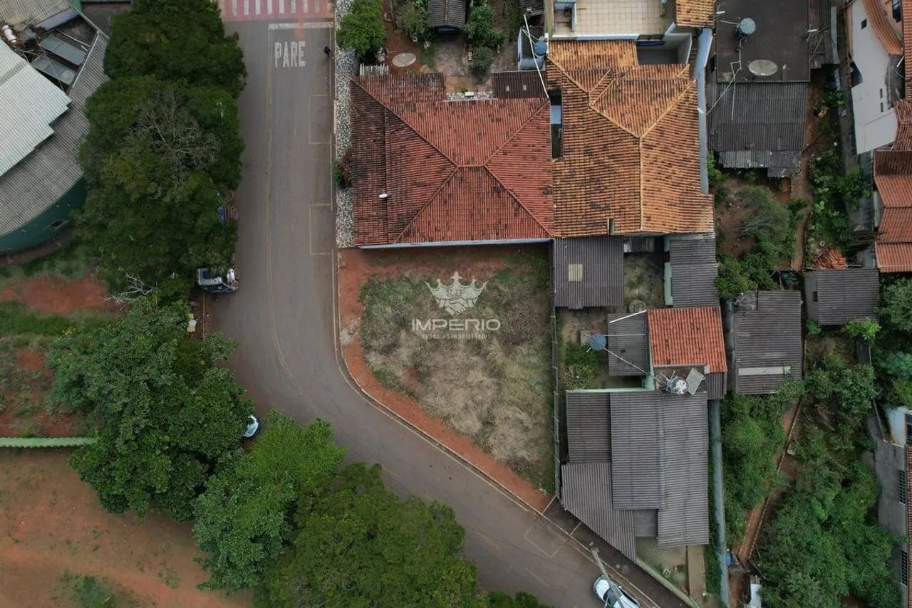 Lote à Venda em Itatiaiuçu 246 M²
