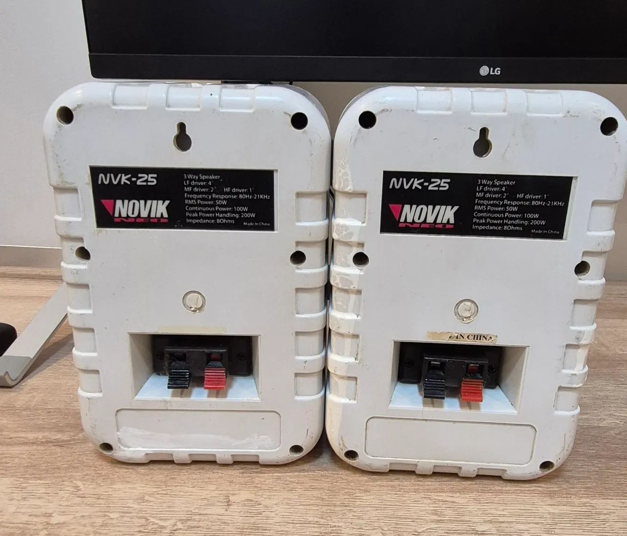 Caixa Novik NVK - 25 (O par) - Foto 2