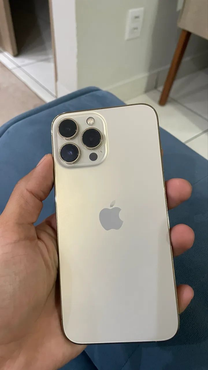 iPhone 13 Pro Max Dourado