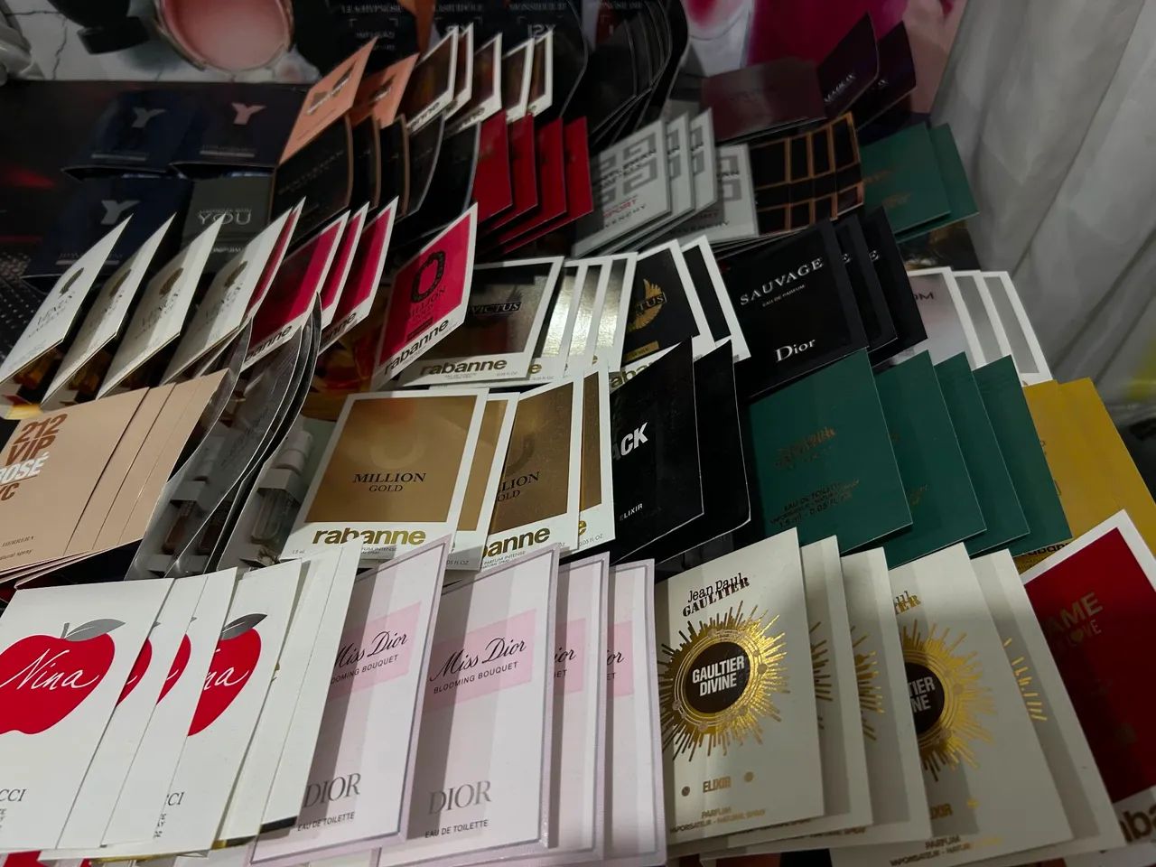 Amostras flaconet perfumes  - Foto 3