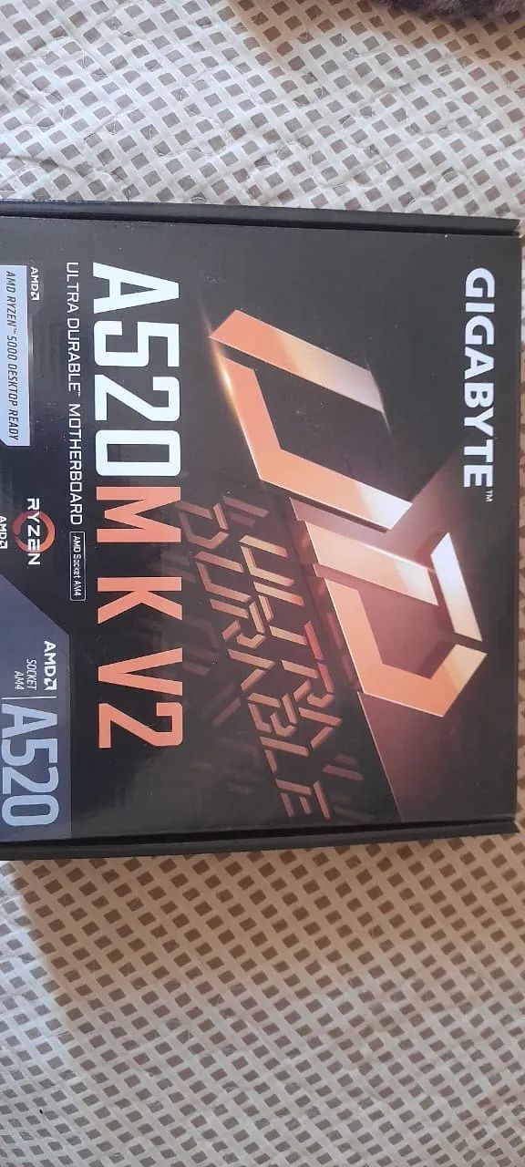 Placa Mae Gigabyte A520M K V2 - Foto 2