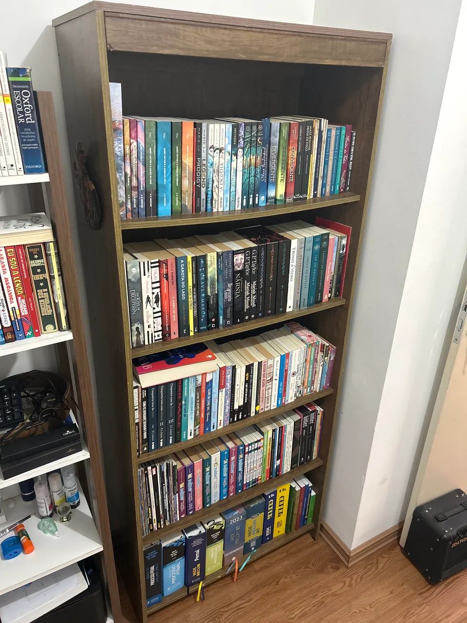 Armário de livros