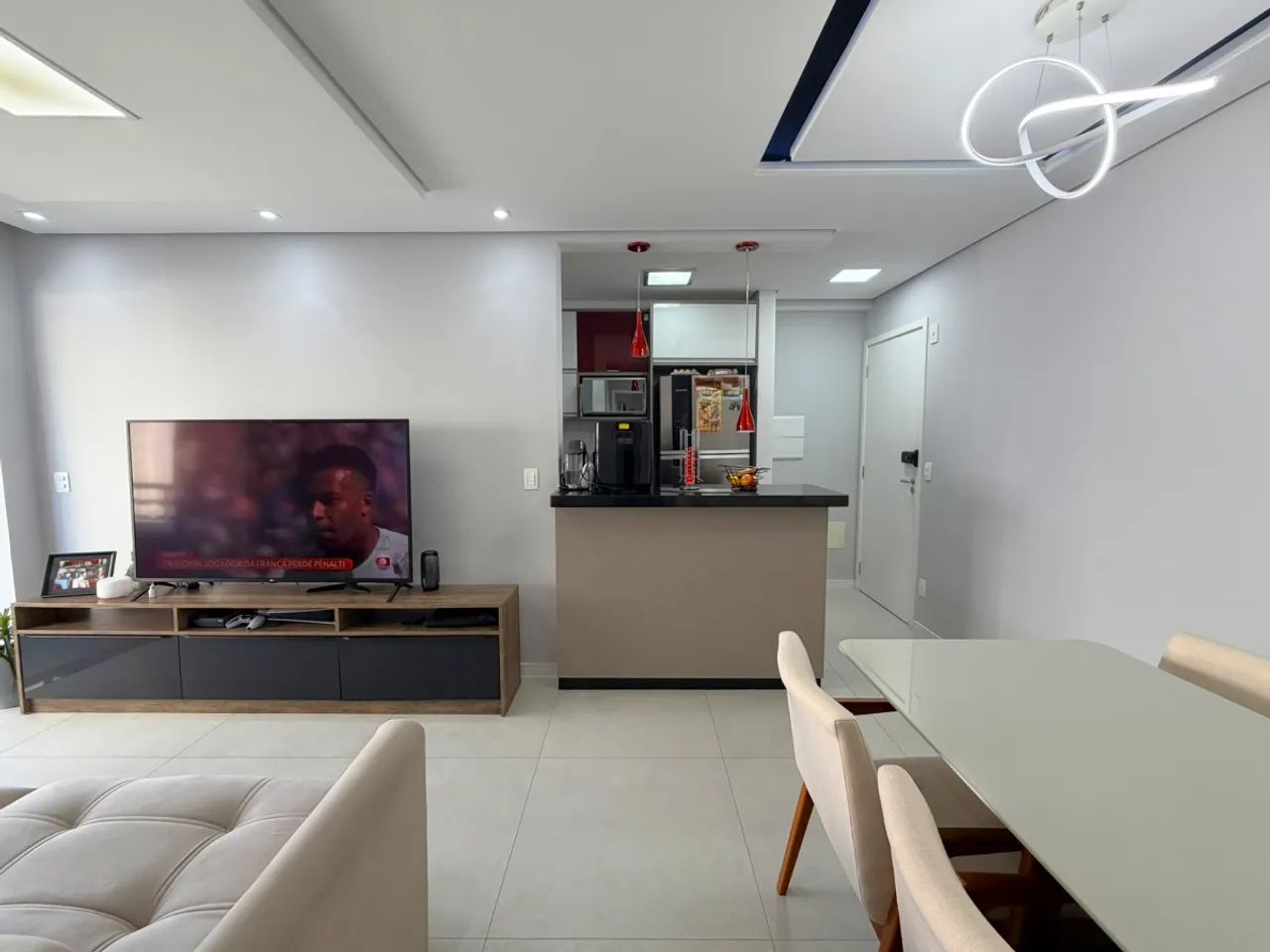 Apartamento para venda em Centro com 2 quartos, sendo 1 suíte, 65m² - Foto 4