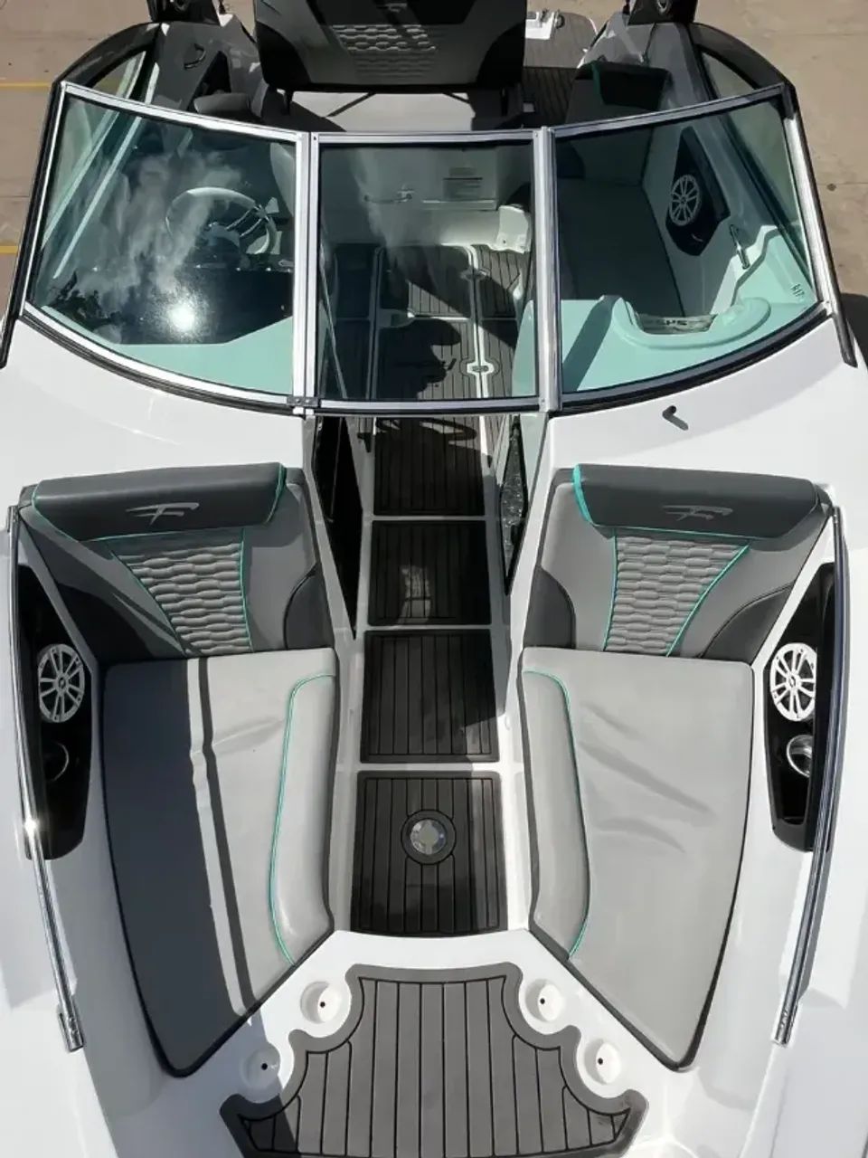 Lancha Focker 242 Gto  Ano 2025 - Foto 10