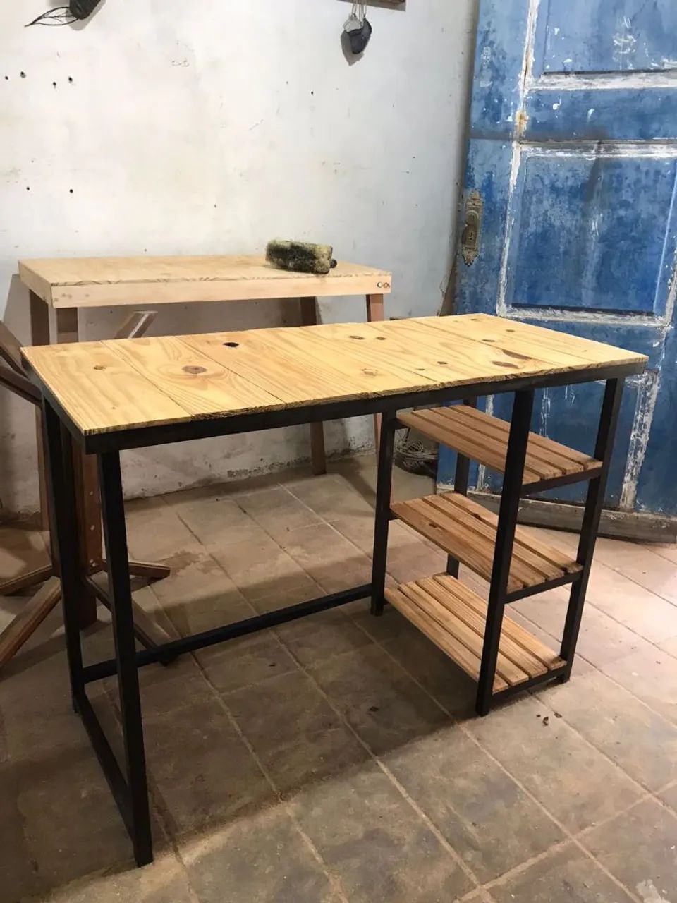 Mesa de madeira no estilo industrial (ENCOMENDA) - Foto 2