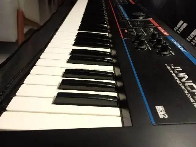 TECLADO ROLAND JUNIO-DI - Foto 4