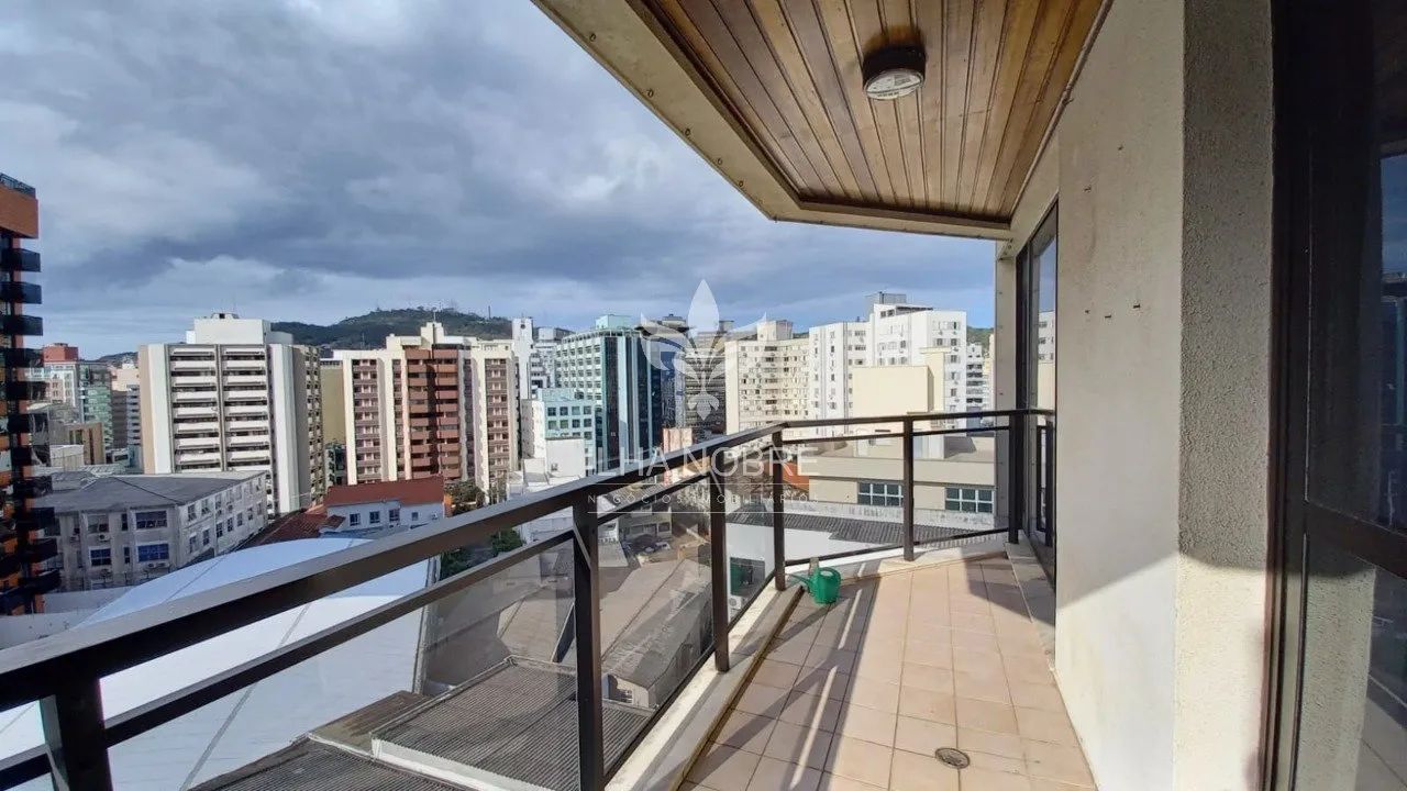 Apartamento semi mobiliado 2 Quartos para alugar no Centro Florianópolis com garagem 69 m² - Foto 3