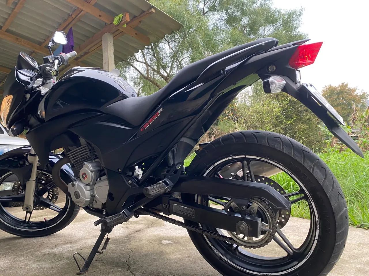 Cb 300 - Foto 2