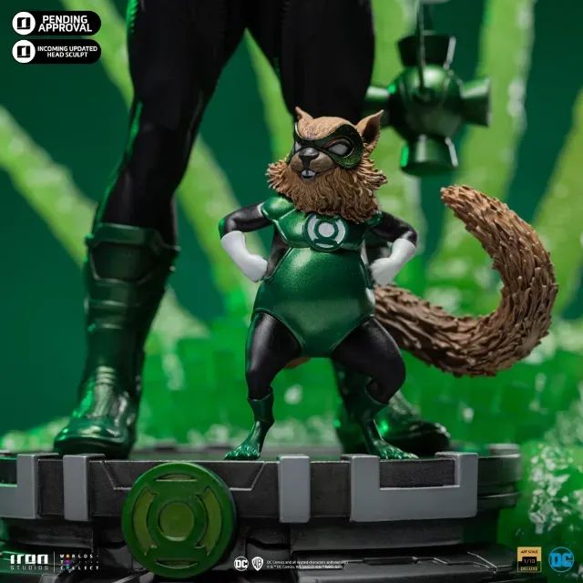 Lanterna Verde Unleashed DC Iron Studios - Foto 3