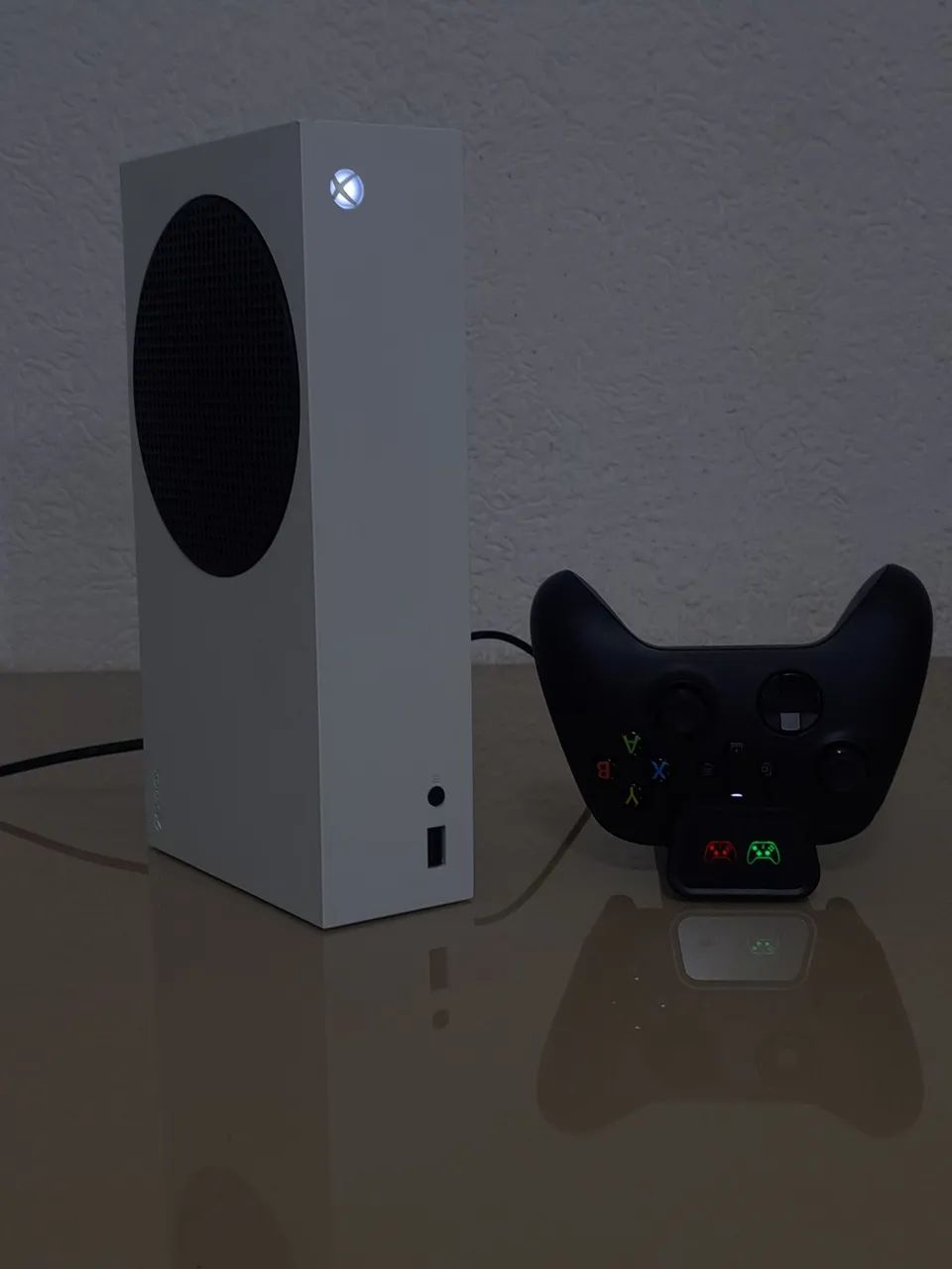 XBOX SERIES S COM BASE CARREGADORA - Foto 5