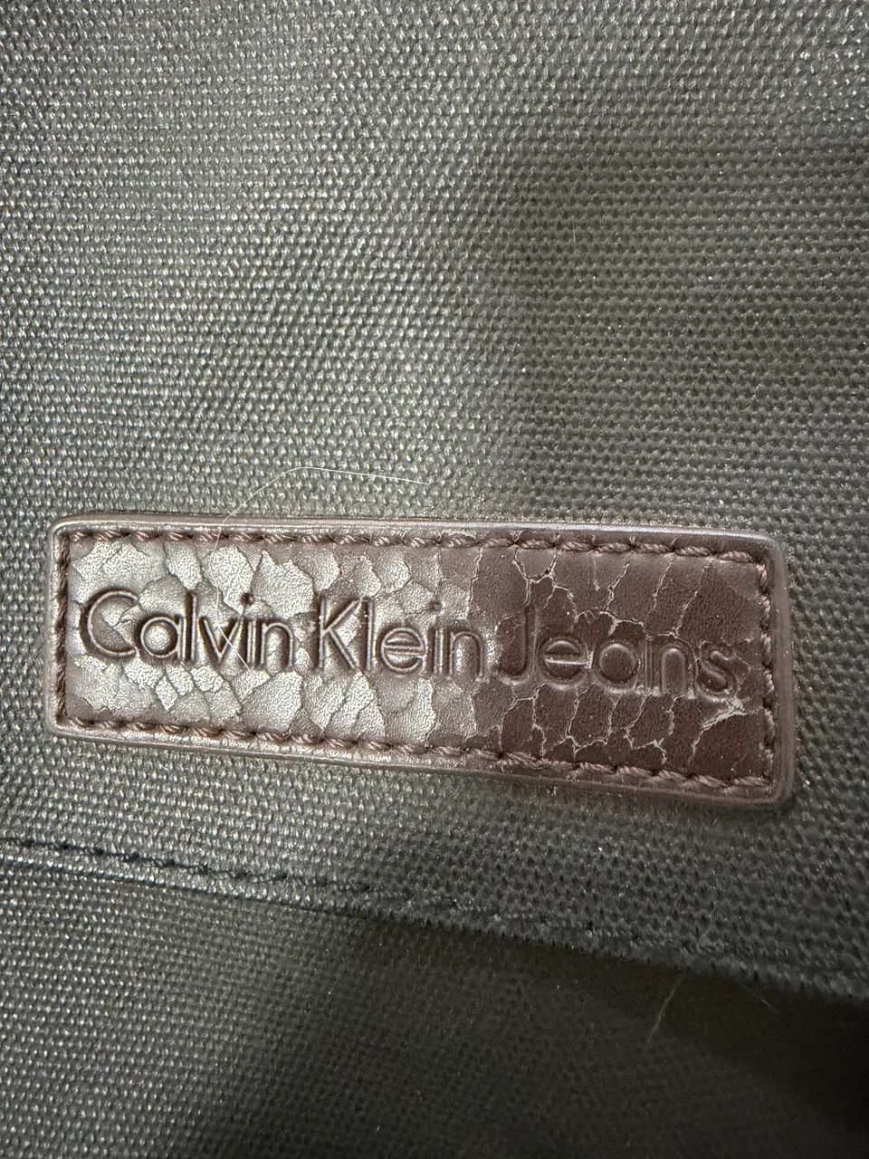 Bolsa diagonal Calvin Klein - Foto 5