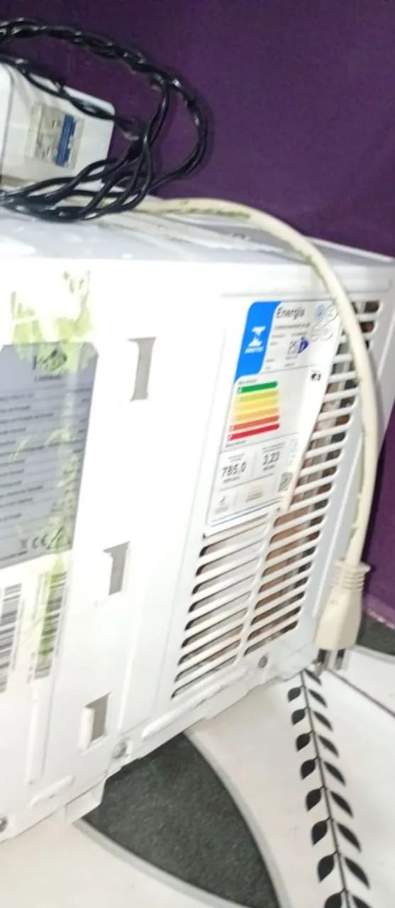 AR CONDICIONADO 10 MIL BTUS SEMI-NOVO  - Foto 3