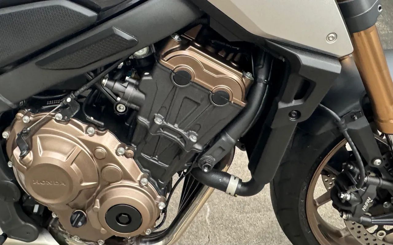 CB 650R 22/22 ABS  - Foto 9