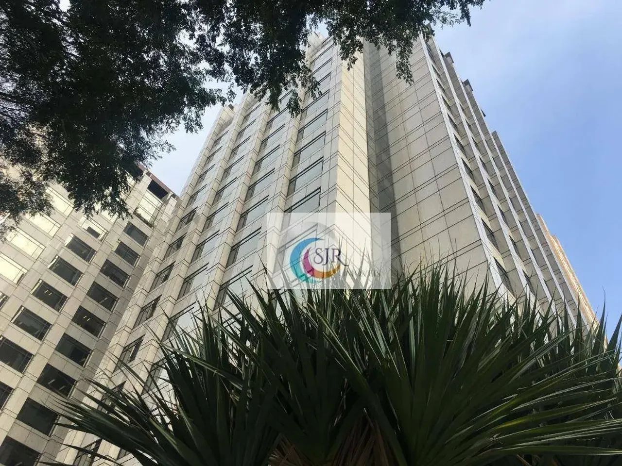Conjunto para alugar, 367 m² -Localização: 50 metros da estação de metrô Moema, 50 Metros  - Foto 4