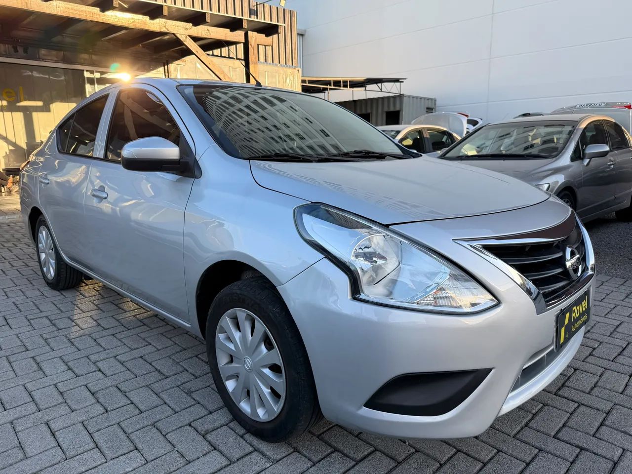 Nissan Versa 1.0 12V Flexstart 4P Mec. 2018 - Foto 4